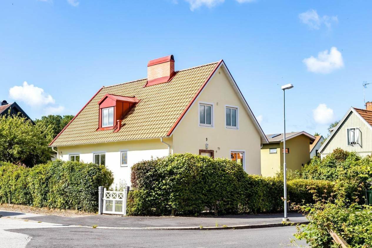 Egen Ovanvaning I Charmig Villa Naera Havet Ystad Eksteriør billede